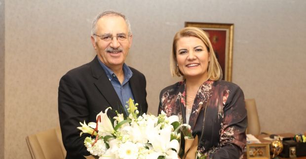 Duayen gazeteci Saygı Öztürk Leyla Atakan'ı ve Başkan Hürriyet'i anlattı